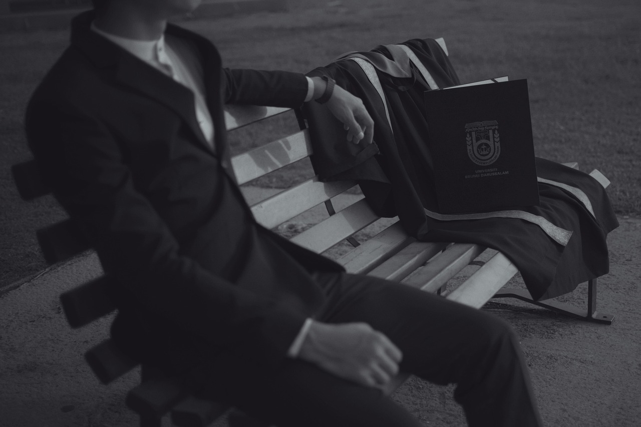 Waspada Penipuan Berkedok Lowongan Kerja untuk Fresh Graduate